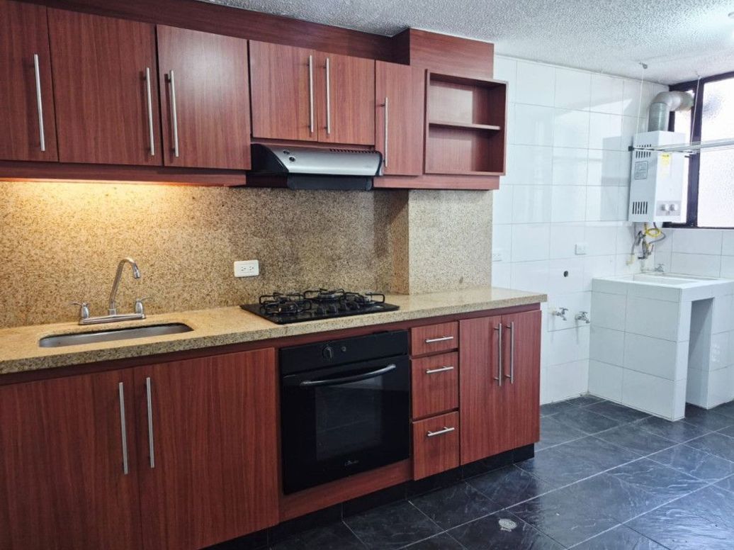 Apartamento en venta en Cedro Salazar, Bogotá · foto 5 de 15