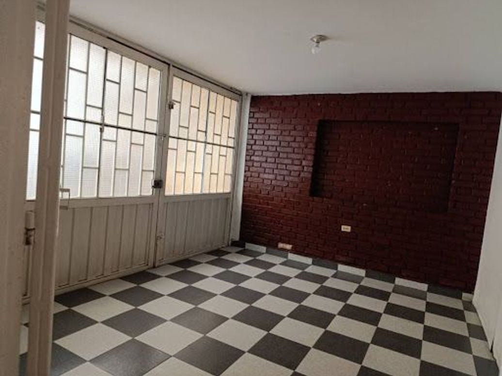 Casa de 6 alcobas en venta en Bosa, Bogotá, 336 m² · foto 5 de 20