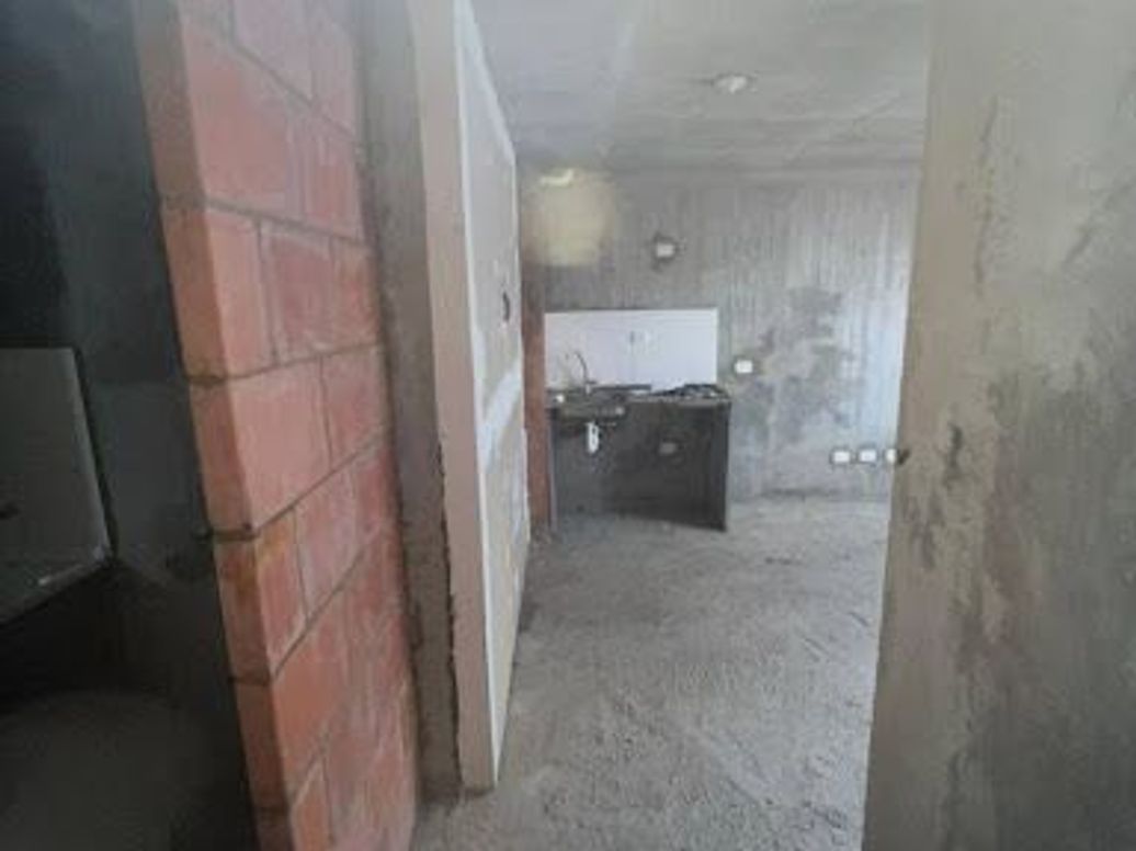 Apartaestudio en venta en El Redil, Bogotá, 37 m² · foto 2 de 15