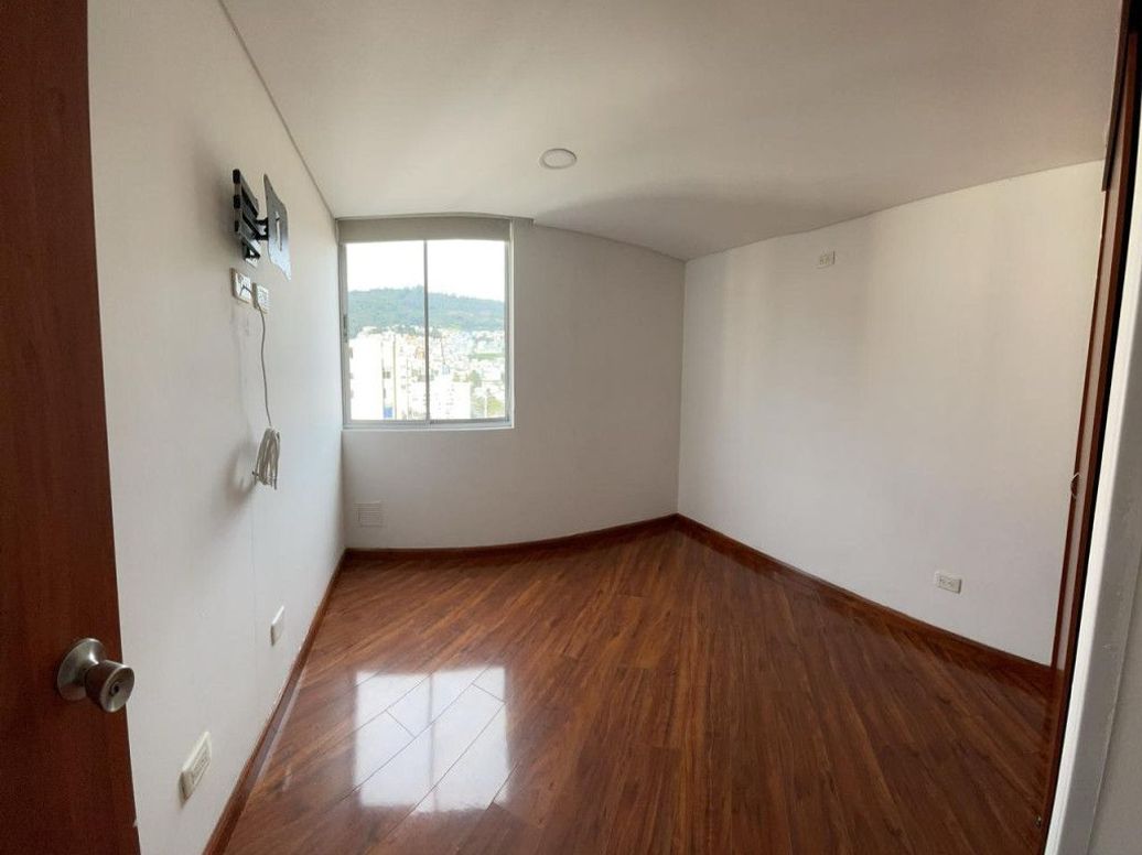 Apartamento de 3 alcobas en venta en Verbenal, Bogotá, 86 m² · foto 7 de 19