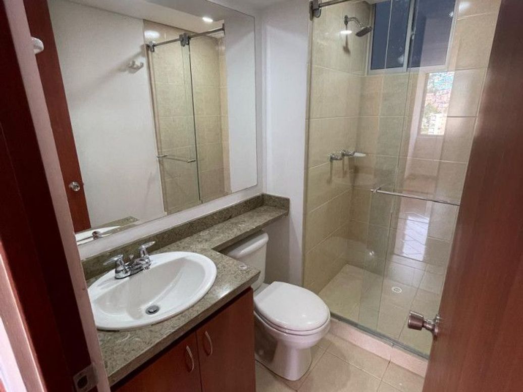 Apartamento de 3 alcobas en venta en Verbenal, Bogotá, 86 m² · foto 4 de 19