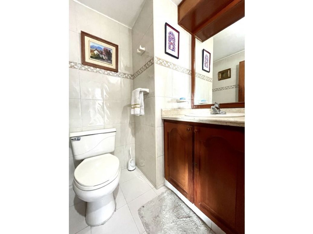 Apartamento de 3 alcobas en venta en Chicó Navarra, Bogotá, 165 m² · foto 14 de 19