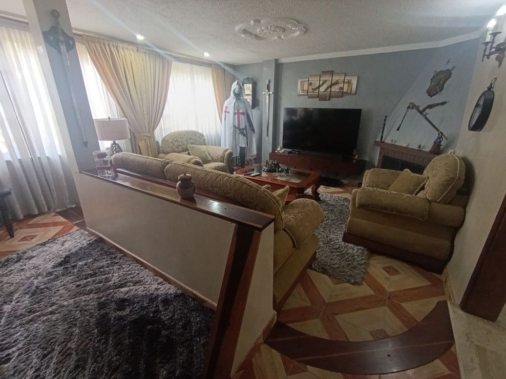 Casa de 4 alcobas en venta en Balcares, Bogotá, 188 m² · foto 3 de 20