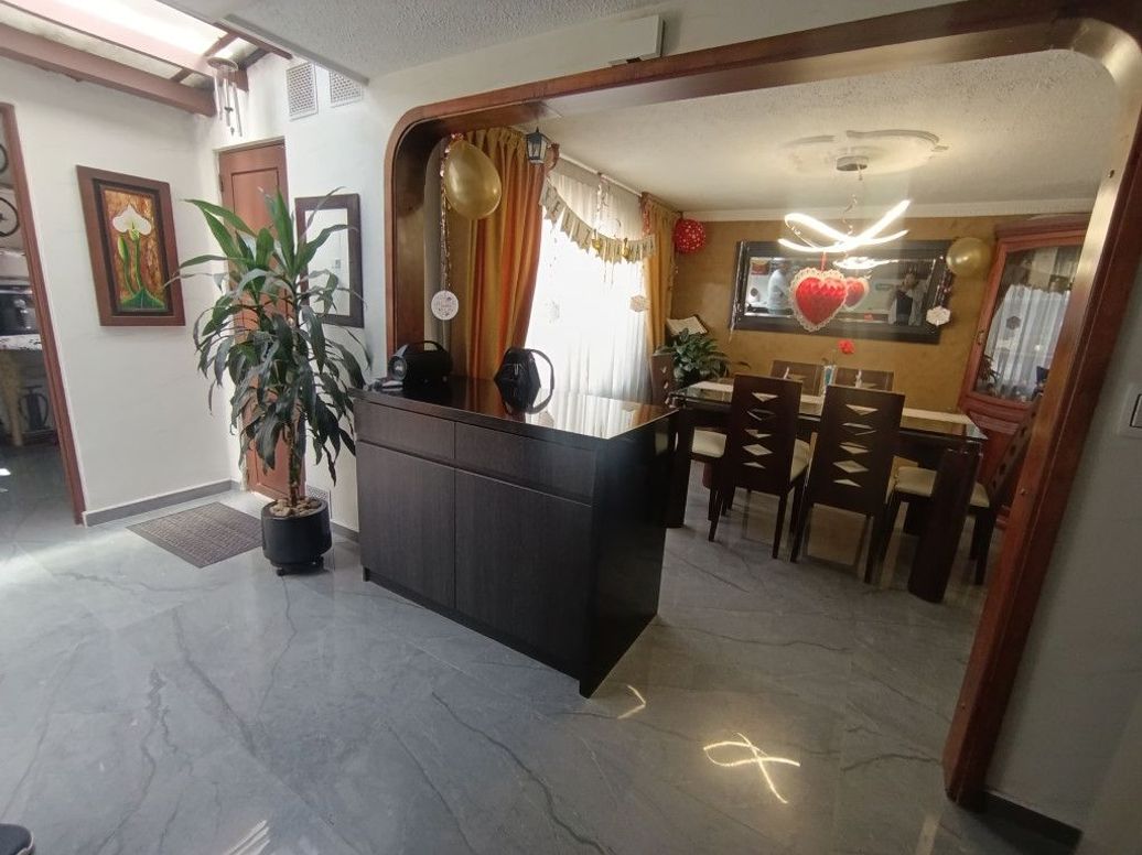 Casa de 4 alcobas en venta en Balcares, Bogotá, 188 m² · foto 16 de 20