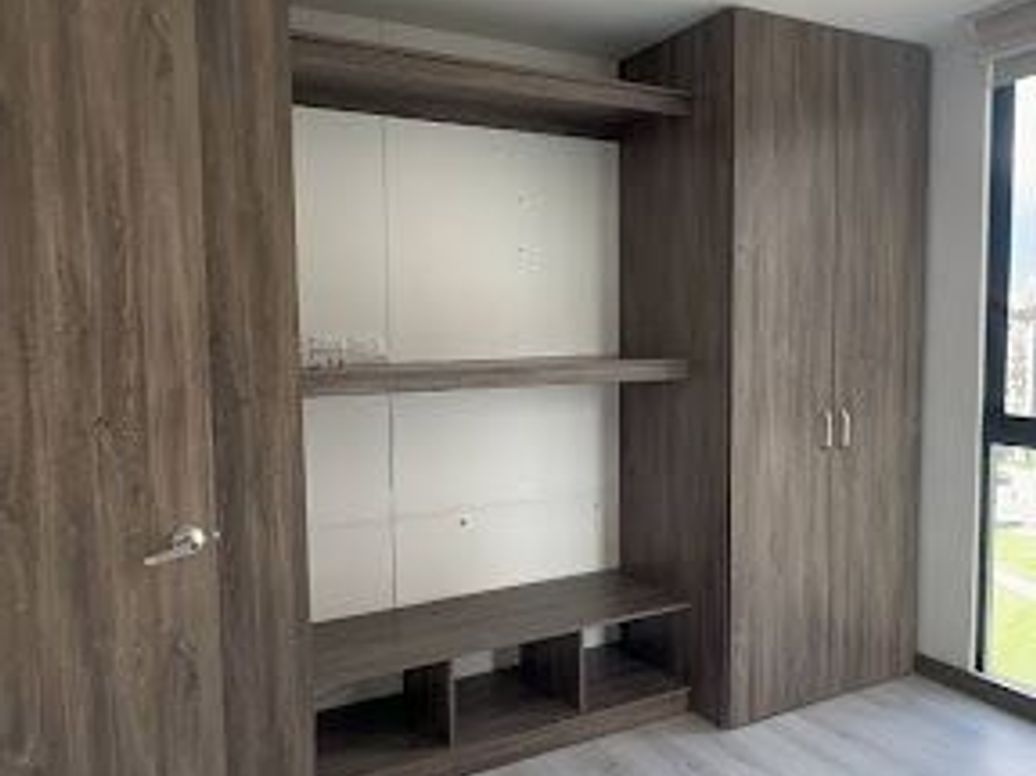 Apartamento de 2 alcobas en venta en Los Alcázares, Bogotá, 80 m² · foto 3 de 11