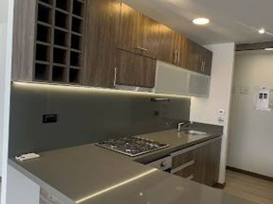 Apartamento de 2 alcobas en venta en Los Alcázares, Bogotá, 80 m² · foto 8 de 11
