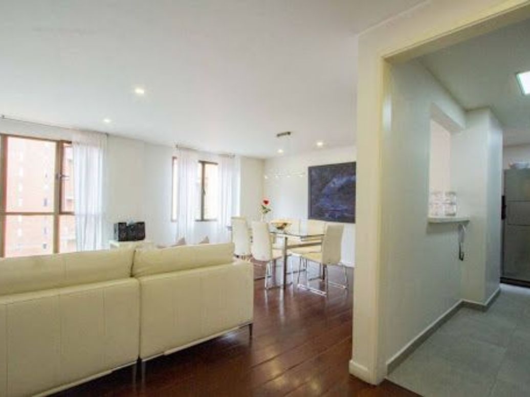 Apartamento de 3 alcobas en venta en Parque Central Bavaria, Bogotá, 92 m² · foto 6 de 20