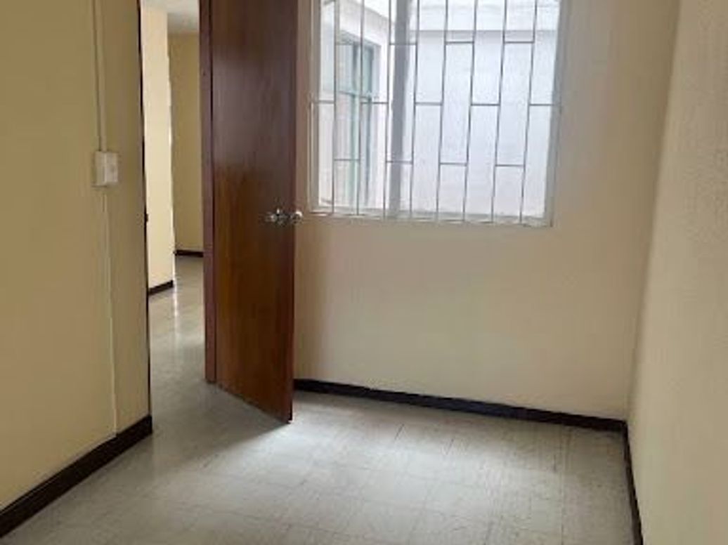 Casa de 9 alcobas en venta en Veraguas, Bogotá, 450 m² · foto 13 de 20