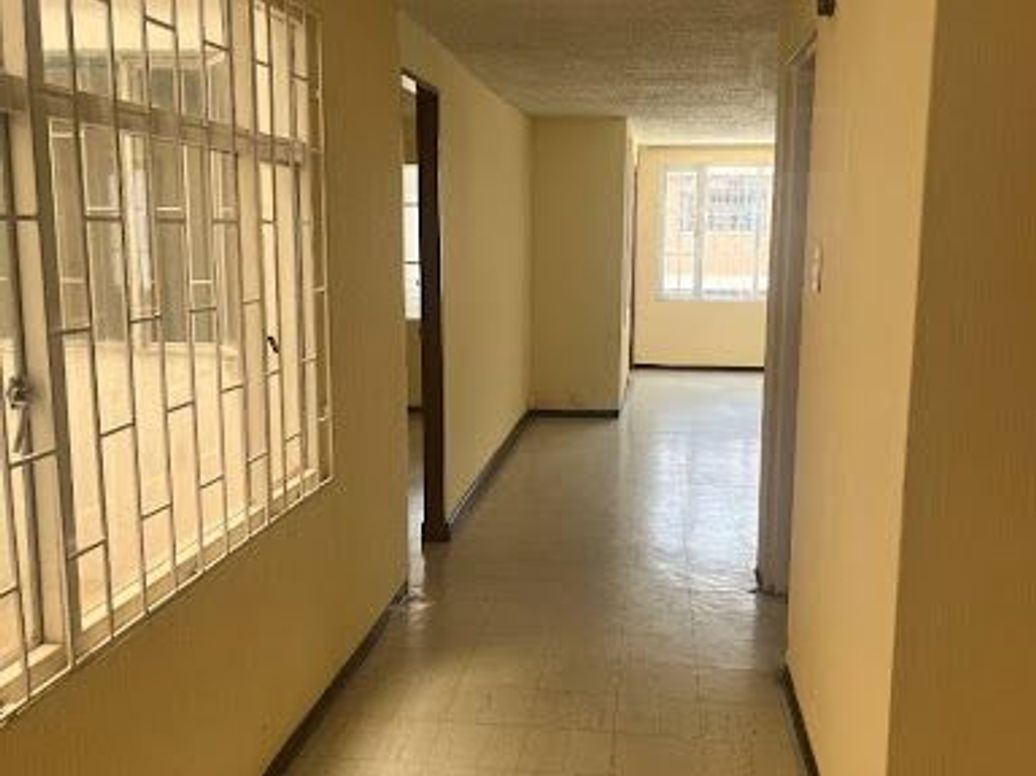 Casa de 9 alcobas en venta en Veraguas, Bogotá, 450 m² · foto 9 de 20