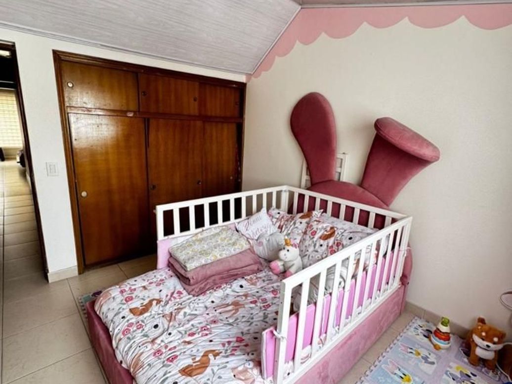 Casa de 4 alcobas en venta en Provivienda Norte, Bogotá, 250 m² · foto 9 de 20