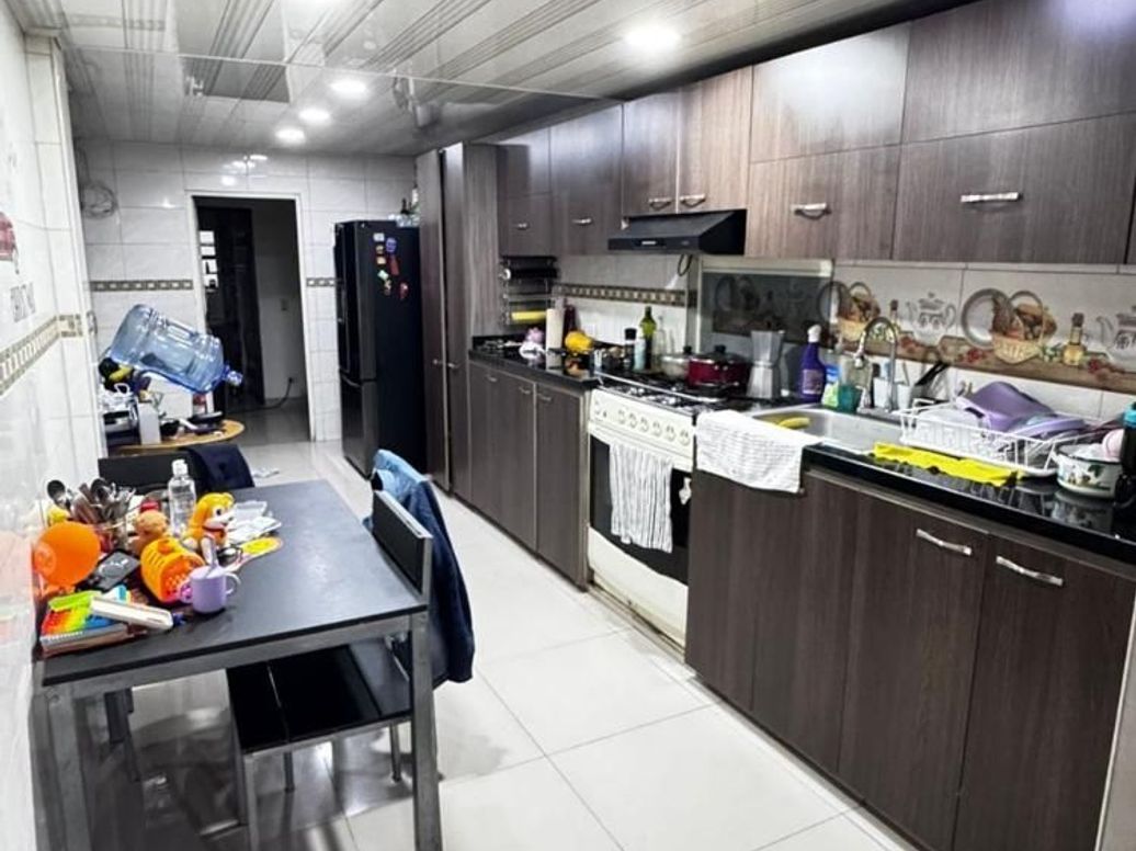 Casa de 4 alcobas en venta en Provivienda Norte, Bogotá, 250 m² · foto 12 de 20