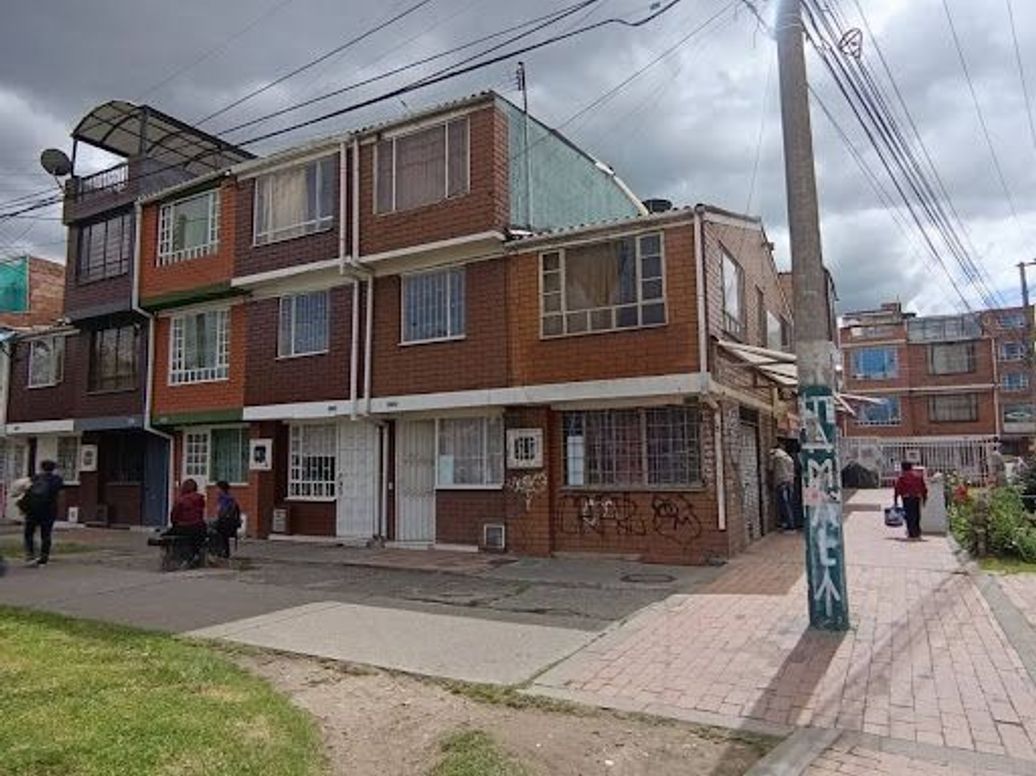 Casa de 4 alcobas en venta en Plazuelas Del Virrey, Bogotá, 112 m² · foto 5 de 20