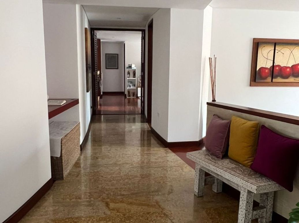 Apartamento de 3 alcobas en venta en Ginebra, Bogotá, 220 m² · foto 5 de 9