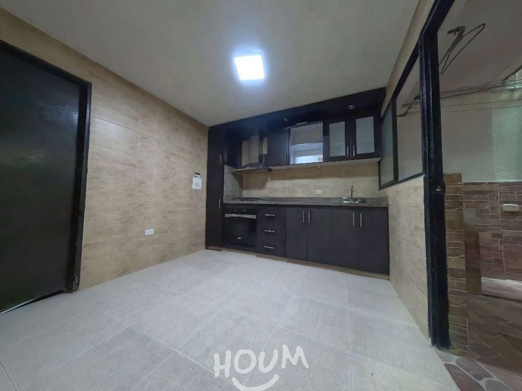 Apartamento de 2 alcobas en venta en Ub. Castilla, Bogotá, 72 m² · foto 4 de 13