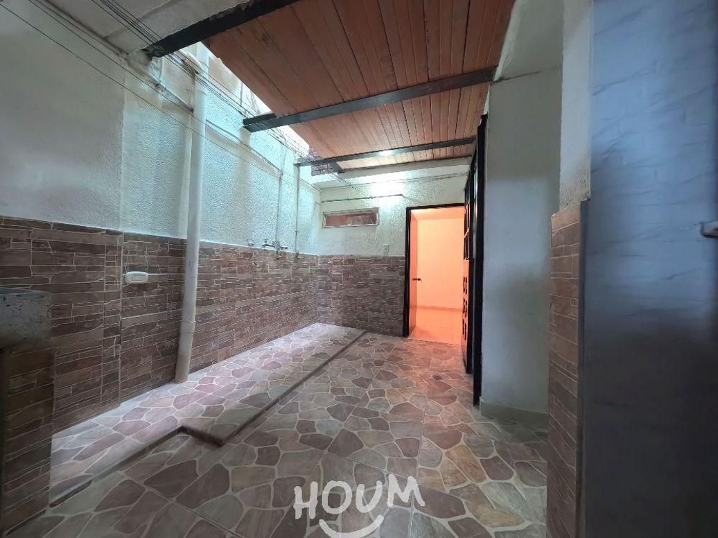 Apartamento de 2 alcobas en venta en Ub. Castilla, Bogotá, 72 m² · foto 5 de 13