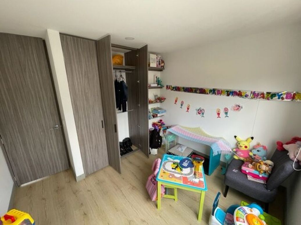 Apartamento de 3 alcobas en venta en San Luis, Bogotá, 82 m² · foto 8 de 20