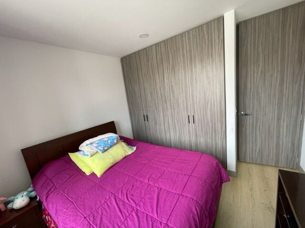 Apartamento de 3 alcobas en venta en San Luis, Bogotá, 82 m² · foto 18 de 20