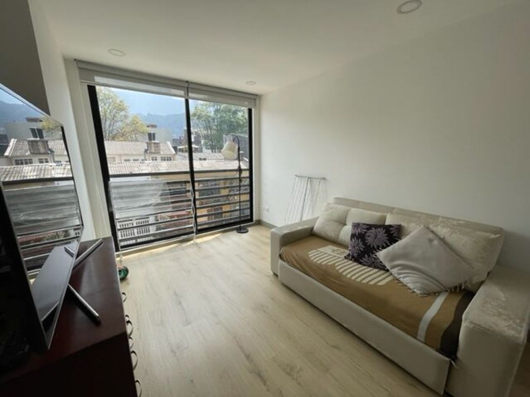 Apartamento de 3 alcobas en venta en San Luis, Bogotá, 82 m² · foto 2 de 20