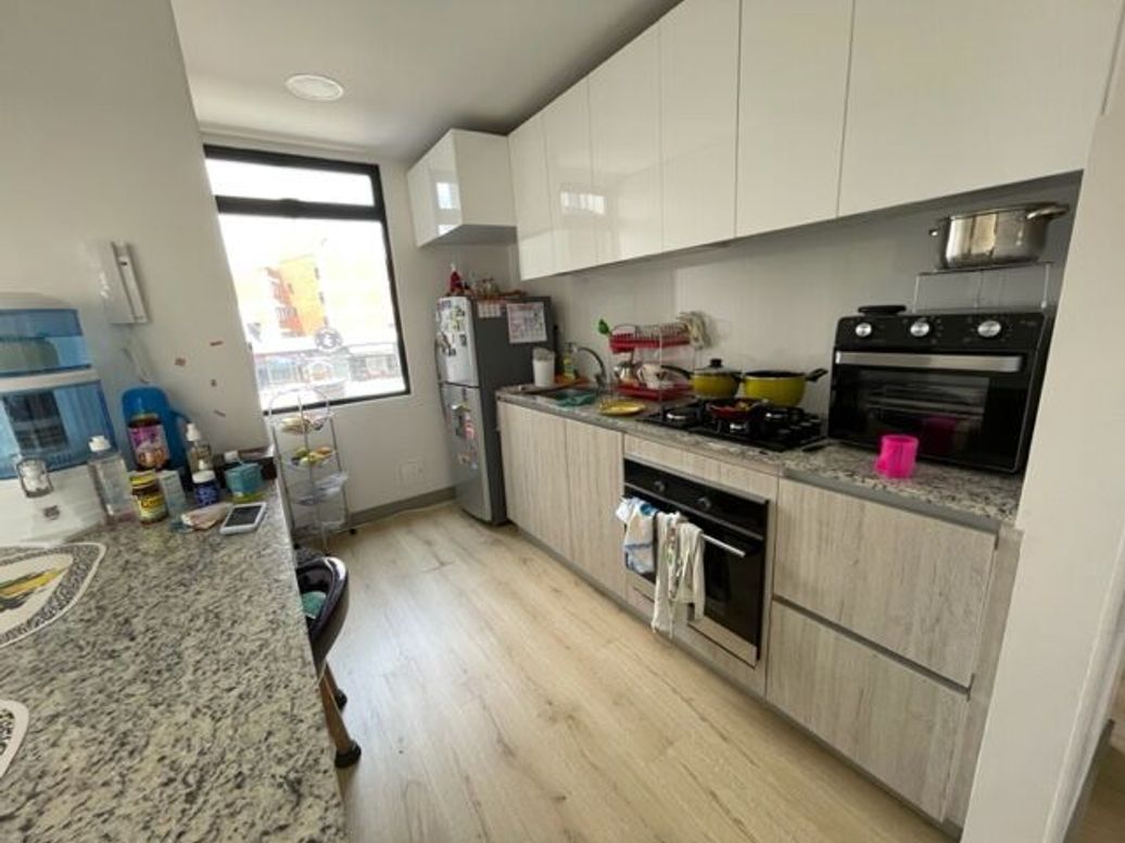 Apartamento de 3 alcobas en venta en San Luis, Bogotá, 82 m² · foto 4 de 20