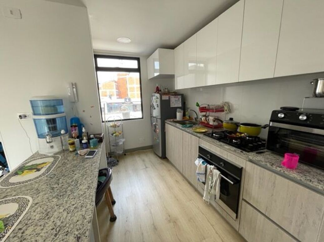 Apartamento de 3 alcobas en venta en San Luis, Bogotá, 82 m² · foto 3 de 20