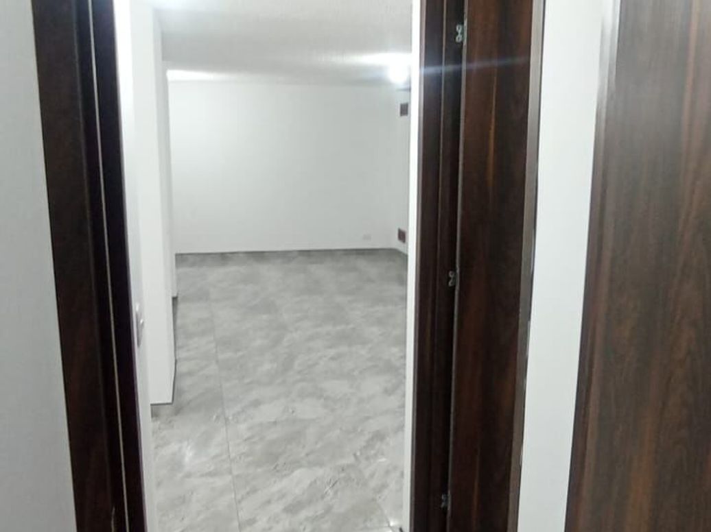 Apartamento de 2 alcobas en venta en San Jose, Bogotá, 49 m² · foto 9 de 15