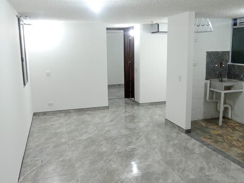 Apartamento de 2 alcobas en venta en San Jose, Bogotá, 49 m² · foto 5 de 15