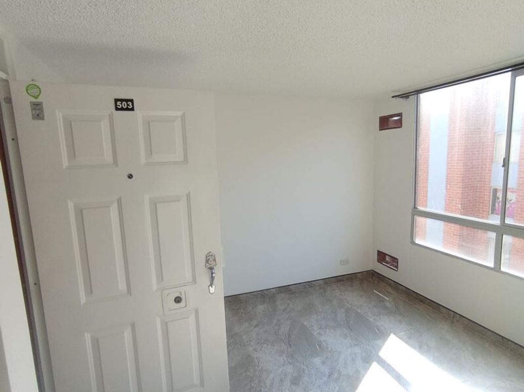 Apartamento de 2 alcobas en venta en San Jose, Bogotá, 49 m² · foto 4 de 15