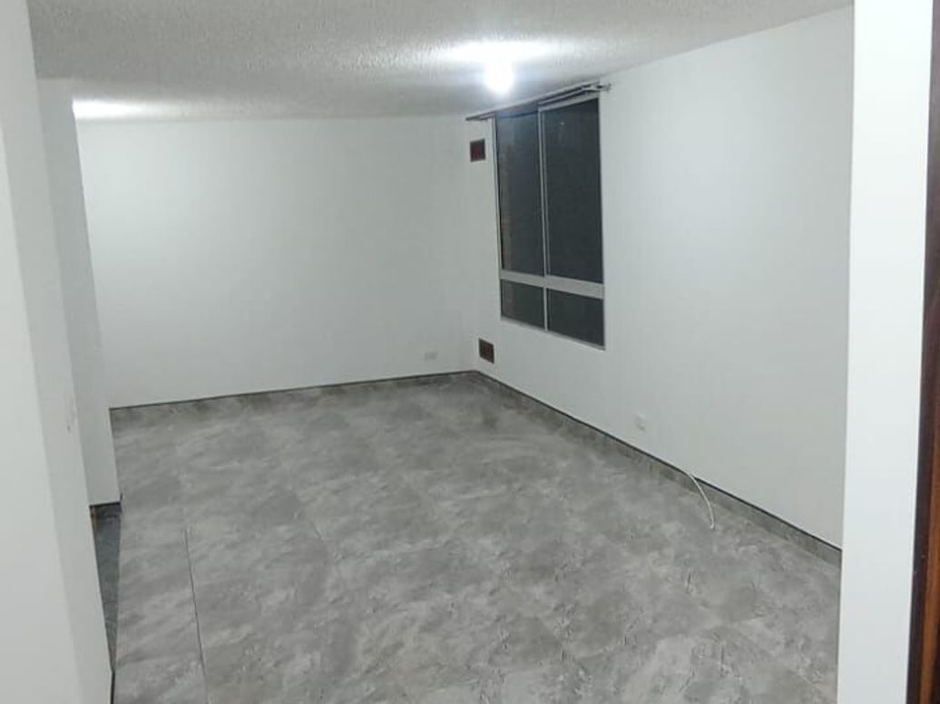 Apartamento de 2 alcobas en venta en San Jose, Bogotá, 49 m² · foto 6 de 15