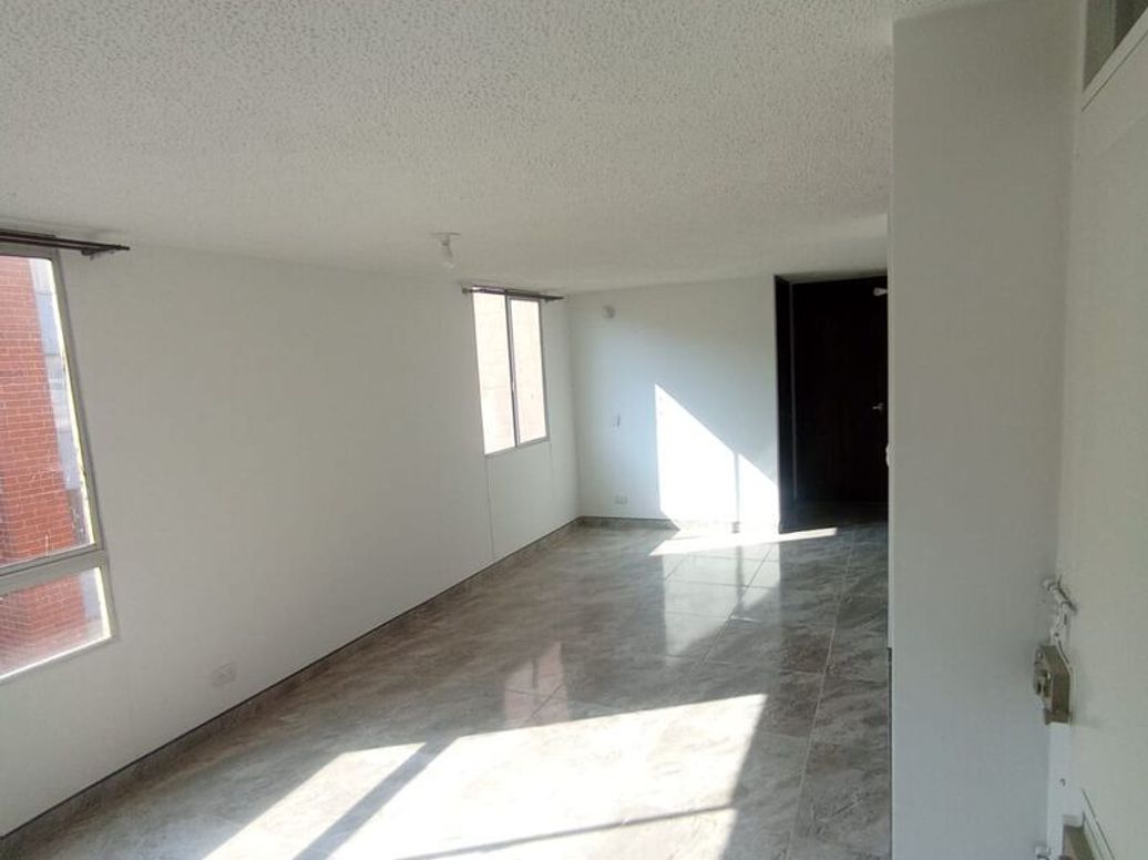 Apartamento de 2 alcobas en venta en San Jose, Bogotá, 49 m² · foto 7 de 15