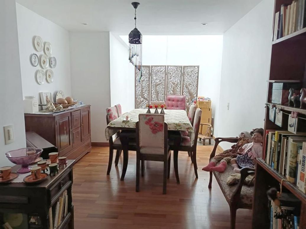 Casa de 2 alcobas en venta en El Contador, Bogotá, 150 m² · foto 4 de 17