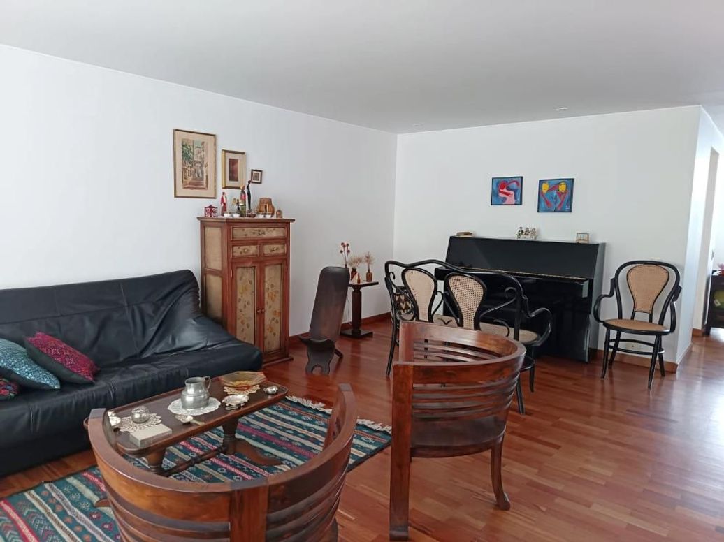 Casa de 2 alcobas en venta en El Contador, Bogotá, 150 m² · foto 3 de 17