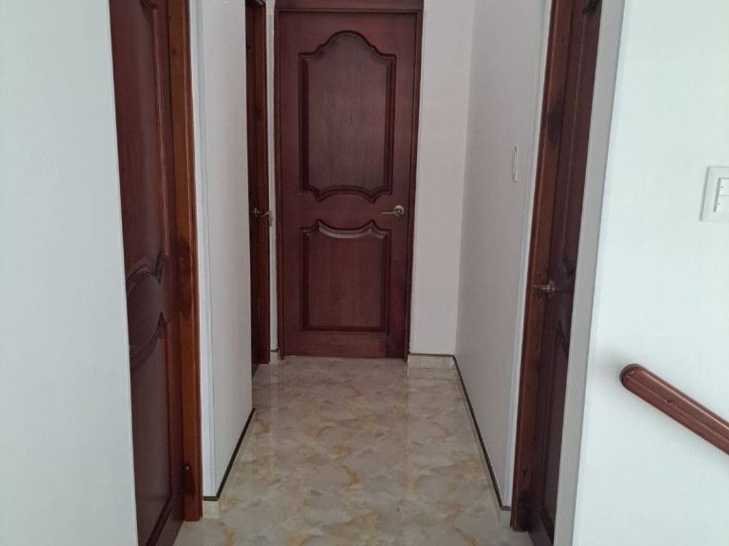 Casa de 3 alcobas en venta en El Laurel, Bogotá, 143 m² · foto 8 de 20