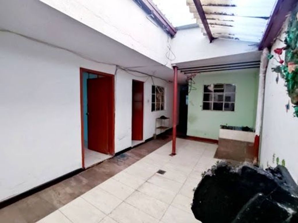Casa de 7 alcobas en venta en El Laurel, Bogotá, 350 m² · foto 8 de 20