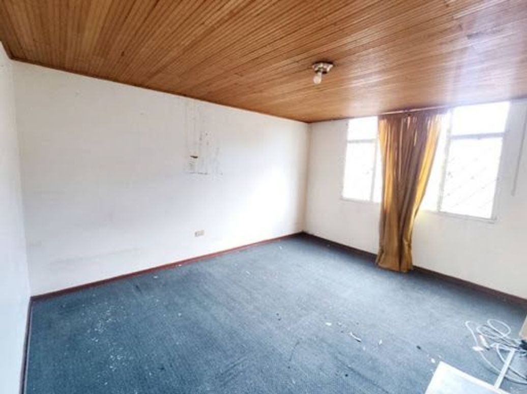 Casa de 7 alcobas en venta en El Laurel, Bogotá, 350 m² · foto 18 de 20