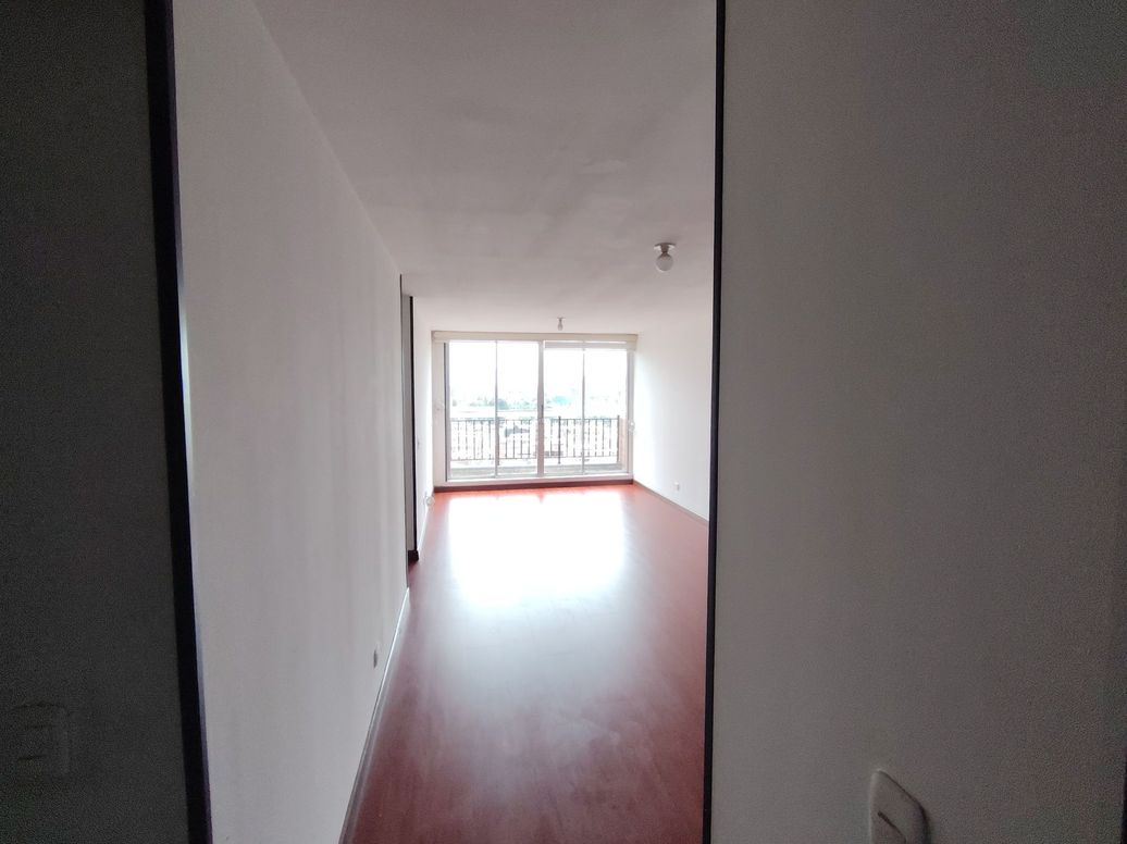 Apartamento de 3 alcobas en venta en La Chucua, Bogotá, 74 m² · foto 5 de 9