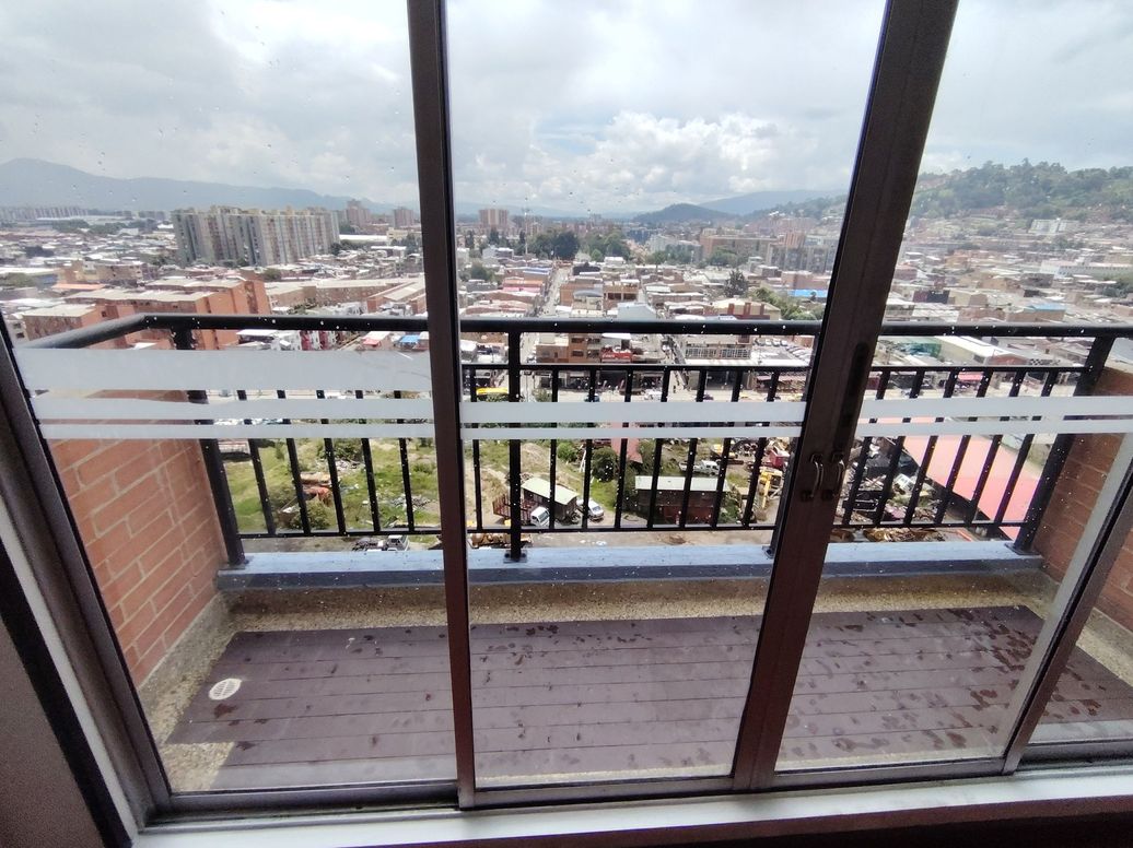 Apartamento de 3 alcobas en venta en La Chucua, Bogotá, 74 m² · foto 8 de 9