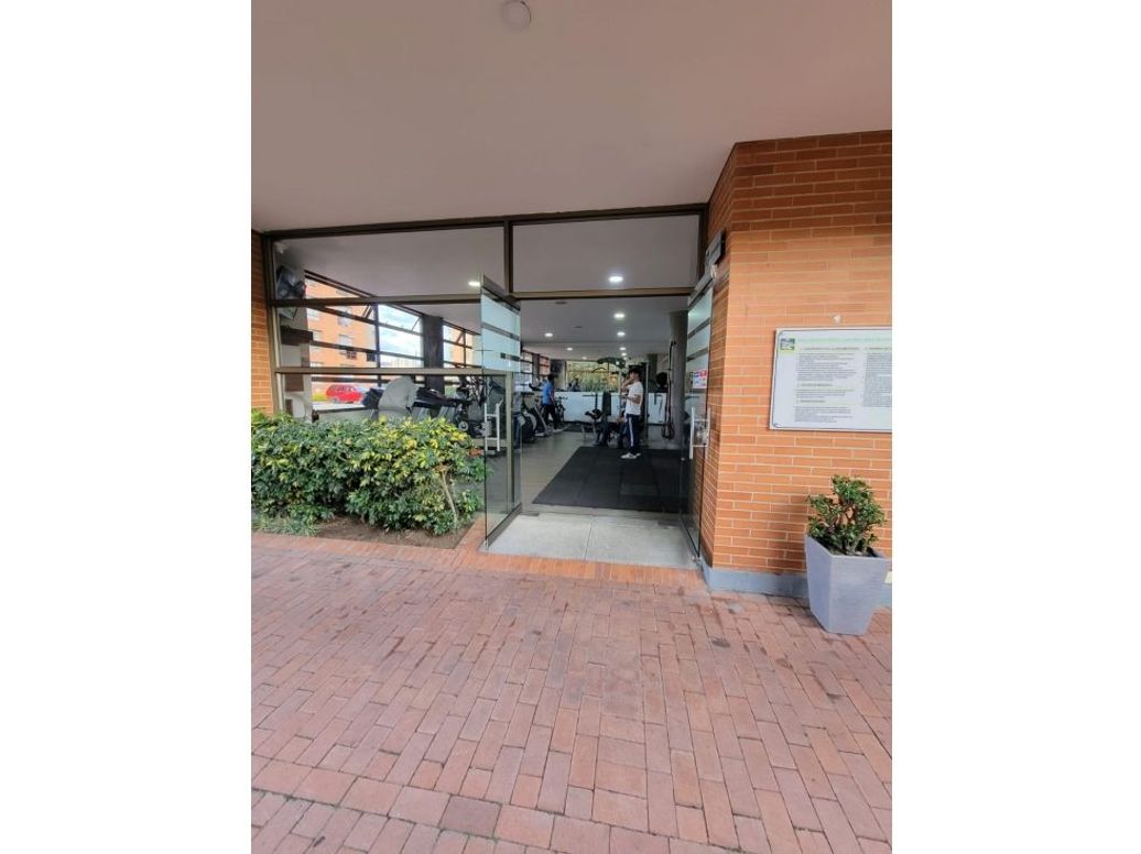 Apartamento de 3 alcobas en venta en Britalia, Bogotá, 171 m² · foto 17 de 17