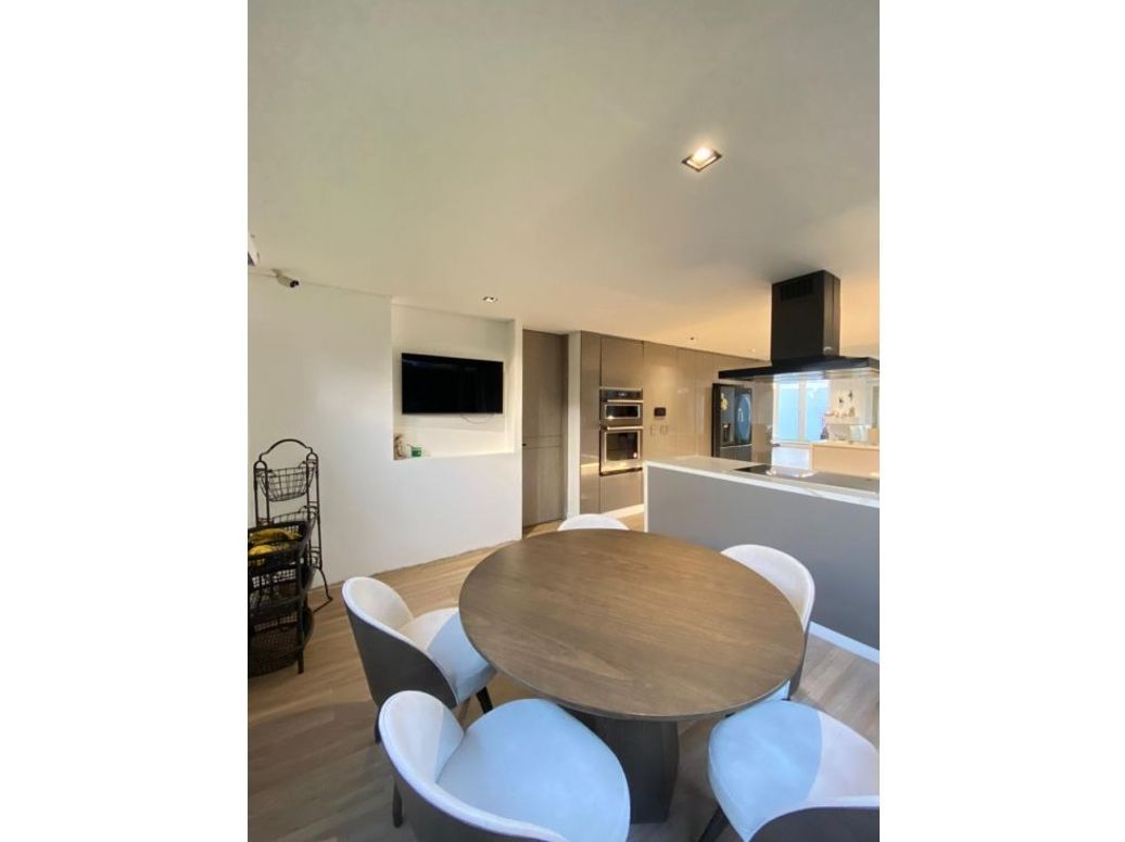 Casa en arriendo en San José De Bavaria, Bogotá · foto 4 de 20