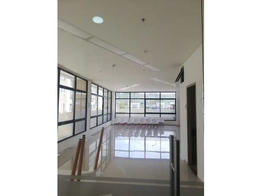 Apartamento de 3 alcobas en arriendo en Britalia, Bogotá, 148 m² · foto 9 de 16