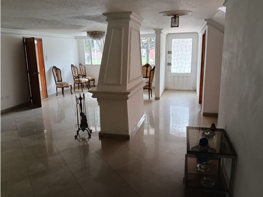 Casa de 4 alcobas en venta en Nicolas De Federman, Bogotá, 265 m² · foto 3 de 20
