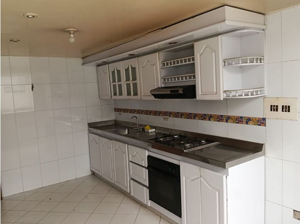 Casa de 4 alcobas en venta en Nicolas De Federman, Bogotá, 265 m² · foto 5 de 20
