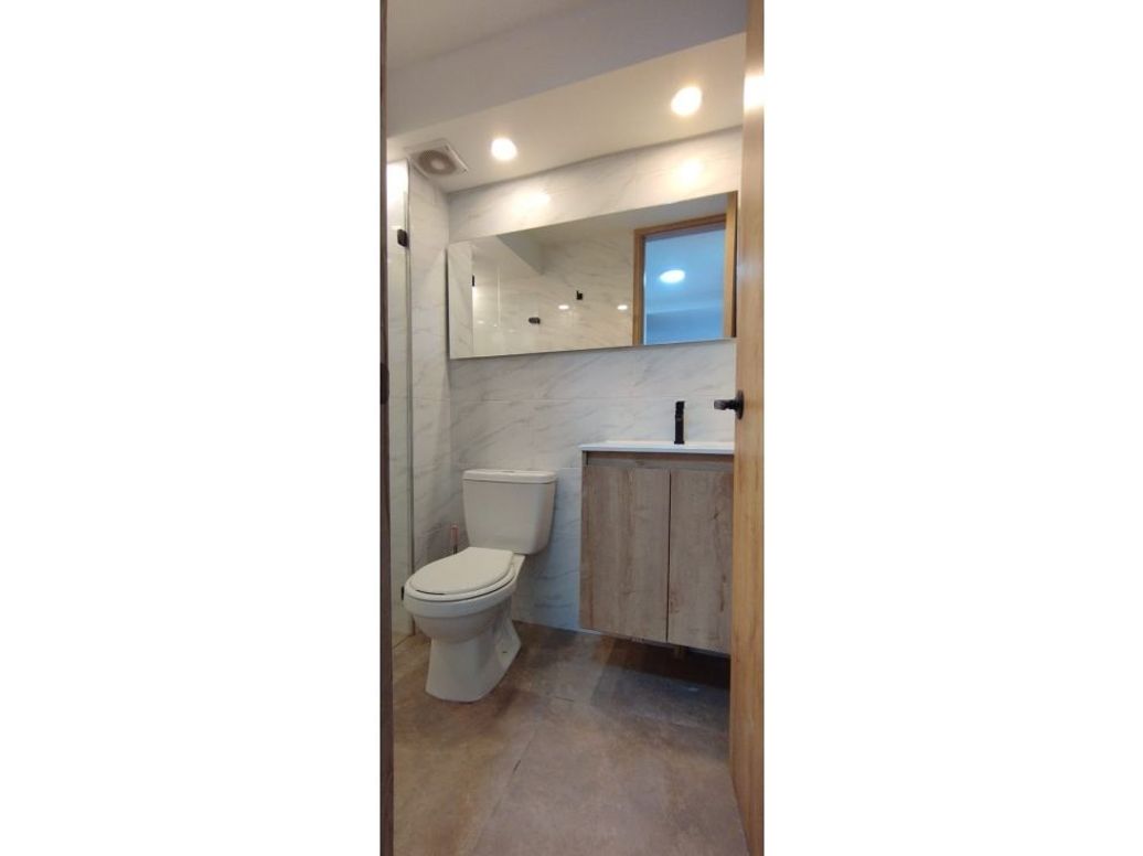 Apartamento de 1 alcoba en venta en Cjr Altos De Fontibon, Bogotá, 28 m² · foto 2 de 14