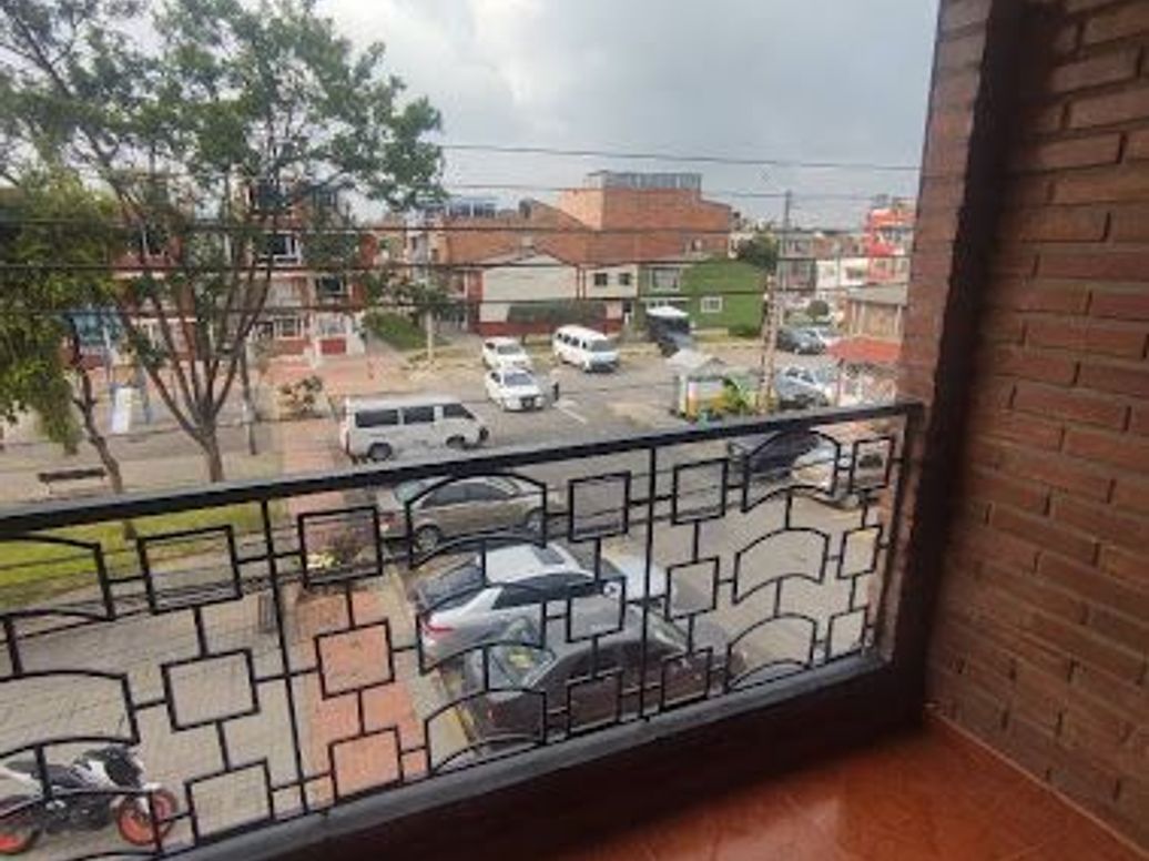 Casa de 4 alcobas en venta en El Carmelo, Bogotá, 110 m² · foto 14 de 17