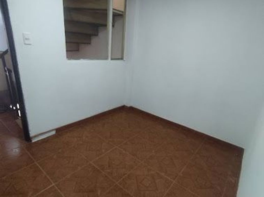 Casa de 4 alcobas en venta en El Carmelo, Bogotá, 110 m² · foto 15 de 17