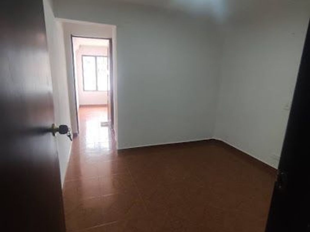 Casa de 4 alcobas en venta en El Carmelo, Bogotá, 110 m² · foto 11 de 17