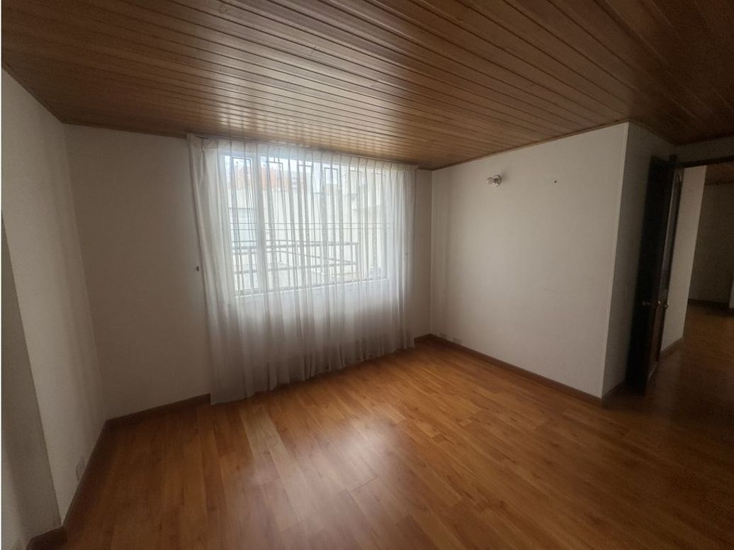 Apartamento de 3 alcobas en venta en Belmira, Bogotá, 119 m² · foto 9 de 15