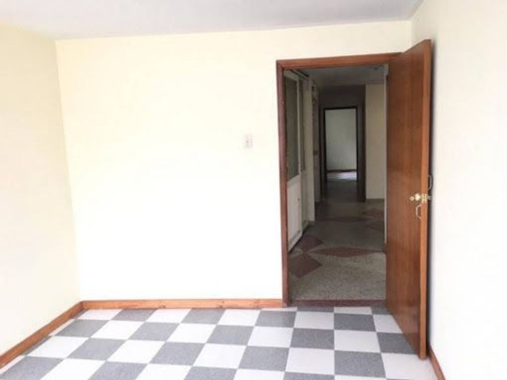 Casa de 9 alcobas en venta en San Rafael, Bogotá, 323 m² · foto 12 de 20