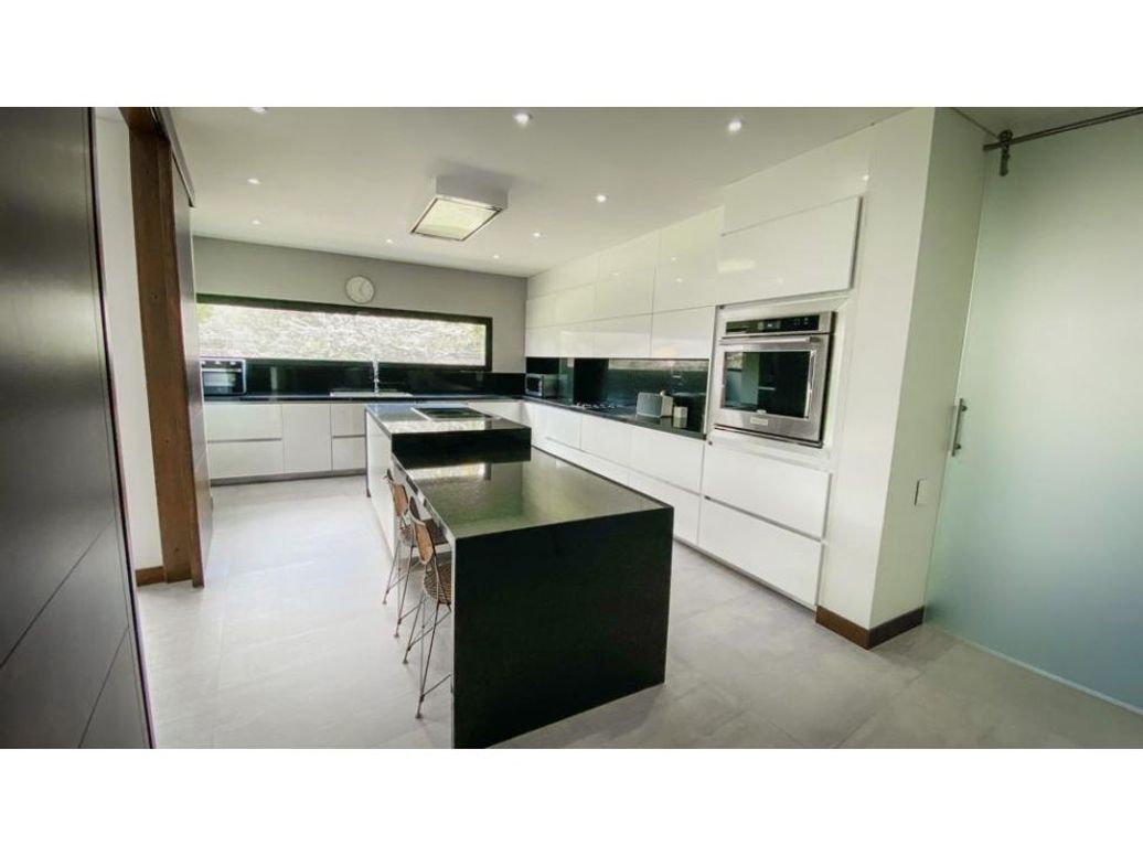 Casa de 4 alcobas en venta en Suba, Bogotá, 440 m² · foto 8 de 20