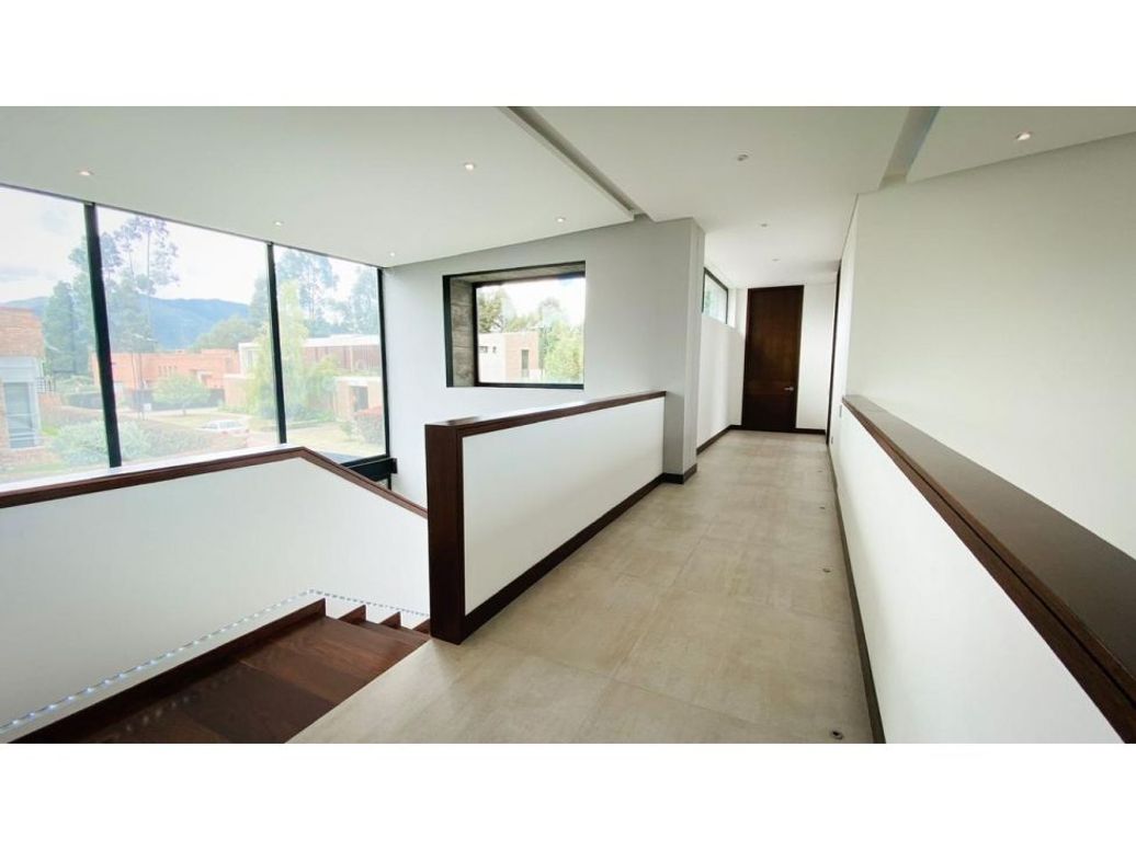 Casa de 4 alcobas en venta en Suba, Bogotá, 440 m² · foto 11 de 20