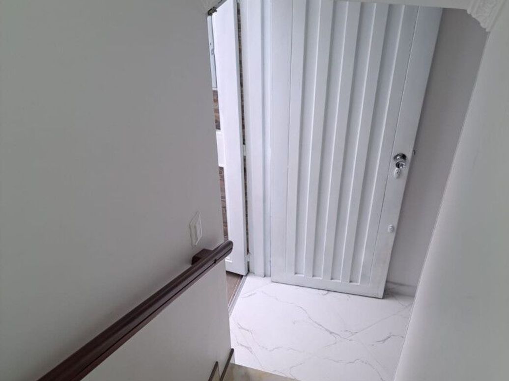 Casa de 3 alcobas en venta en Los Angeles, Bogotá, 143 m² · foto 14 de 20